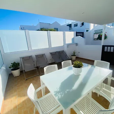 Puerto Del Carmen, Casa Chinijos アパート プエルト・デル・カルメン